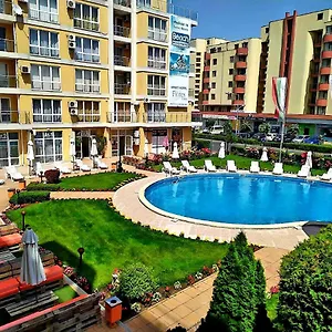 Flores Park Aparthotel Sunny Beach